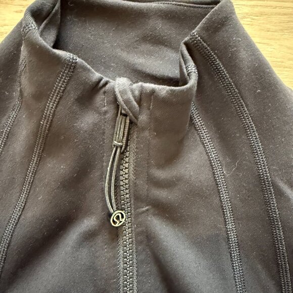 Lululemon Define Jacket - Picture 4 of 6